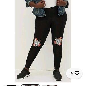 Torrid 2x Premium Legging with Pockets - Cheetah Knee Print Black